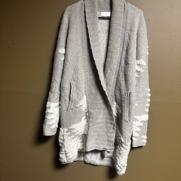 Braeve Evereve Wool Blend Long Open Aztec Cardigan in Gray and White size Large - Picture 4 of 6